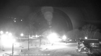 Weather camera view of Wintergreen Mtn. at 3600 ft. elev..