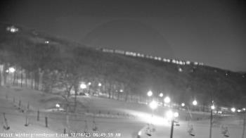 Weather camera view of Wintergreen Mtn. at 3600 ft. elev..