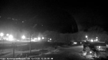 Weather camera view of Wintergreen Mtn. at 3600 ft. elev..