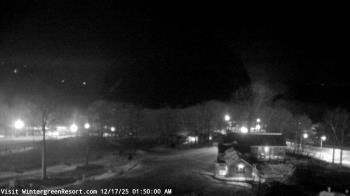 Weather camera view of Wintergreen Mtn. at 3600 ft. elev..