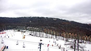 Weather camera view of Wintergreen Mtn. at 3600 ft. elev..