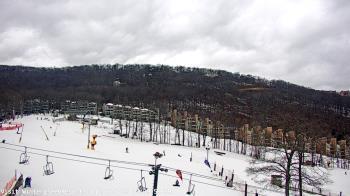 Weather camera view of Wintergreen Mtn. at 3600 ft. elev..