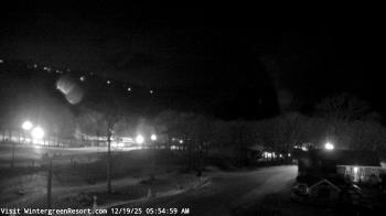 Weather camera view of Wintergreen Mtn. at 3600 ft. elev..