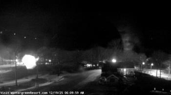 Weather camera view of Wintergreen Mtn. at 3600 ft. elev..