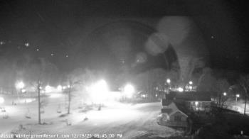Weather camera view of Wintergreen Mtn. at 3600 ft. elev..