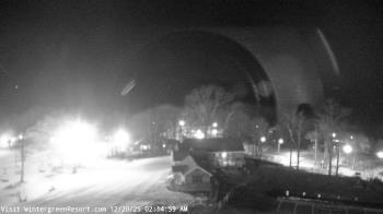 Weather camera view of Wintergreen Mtn. at 3600 ft. elev..