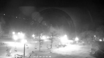 Weather camera view of Wintergreen Mtn. at 3600 ft. elev..