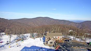 Weather camera view of Wintergreen Mtn. at 3600 ft. elev..