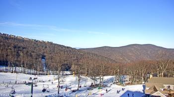 Weather camera view of Wintergreen Mtn. at 3600 ft. elev..