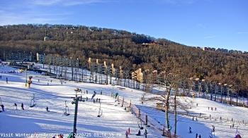 Weather camera view of Wintergreen Mtn. at 3600 ft. elev..