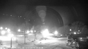 Weather camera view of Wintergreen Mtn. at 3600 ft. elev..