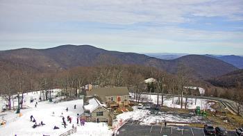 Weather camera view of Wintergreen Mtn. at 3600 ft. elev..