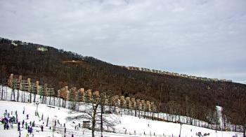 Weather camera view of Wintergreen Mtn. at 3600 ft. elev..