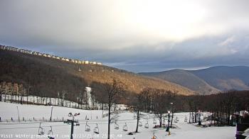 Weather camera view of Wintergreen Mtn. at 3600 ft. elev..