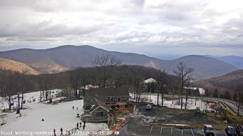 Weather camera view of Wintergreen Mtn. at 3600 ft. elev..