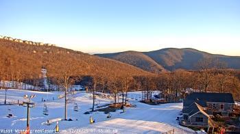 Weather camera view of Wintergreen Mtn. at 3600 ft. elev..