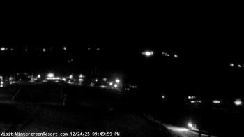 Weather camera view of Wintergreen Mtn. at 3600 ft. elev..