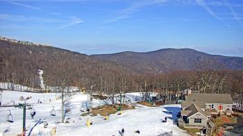 Weather camera view of Wintergreen Mtn. at 3600 ft. elev..
