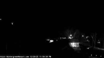 Weather camera view of Wintergreen Mtn. at 3600 ft. elev..