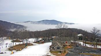 Weather camera view of Wintergreen Mtn. at 3600 ft. elev..