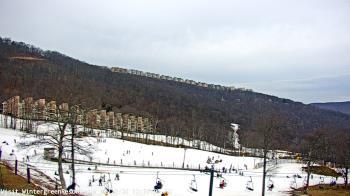 Weather camera view of Wintergreen Mtn. at 3600 ft. elev..