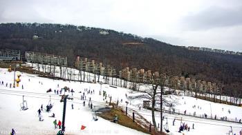 Weather camera view of Wintergreen Mtn. at 3600 ft. elev..