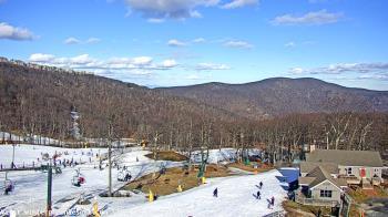 Weather camera view of Wintergreen Mtn. at 3600 ft. elev..