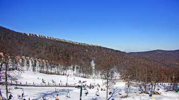 Weather camera view of Wintergreen Mtn. at 3600 ft. elev..