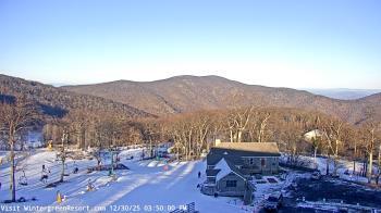 Weather camera view of Wintergreen Mtn. at 3600 ft. elev..
