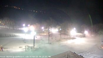 Weather camera view of Wintergreen Mtn. at 3600 ft. elev..