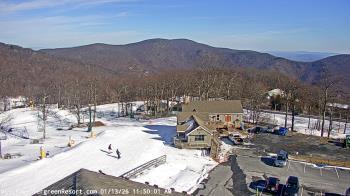 Weather camera view of Wintergreen Mtn. at 3600 ft. elev..