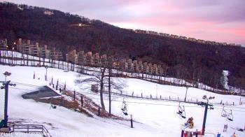 Weather camera view of Wintergreen Mtn. at 3600 ft. elev..