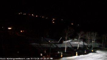Weather camera view of Wintergreen Mtn. at 3600 ft. elev..