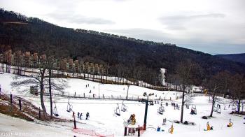 Weather camera view of Wintergreen Mtn. at 3600 ft. elev..