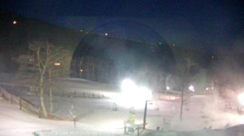 Weather camera view of Wintergreen Mtn. at 3600 ft. elev..
