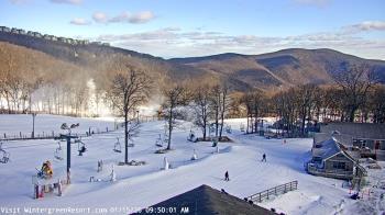Weather camera view of Wintergreen Mtn. at 3600 ft. elev..
