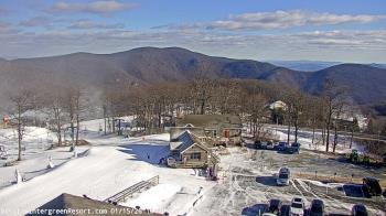 Weather camera view of Wintergreen Mtn. at 3600 ft. elev..