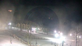 Weather camera view of Wintergreen Mtn. at 3600 ft. elev..