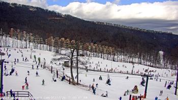 Weather camera view of Wintergreen Mtn. at 3600 ft. elev..