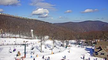 Weather camera view of Wintergreen Mtn. at 3600 ft. elev..