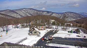Weather camera view of Wintergreen Mtn. at 3600 ft. elev..