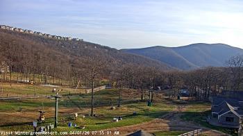 Weather camera view of Wintergreen Mtn. at 3600 ft. elev..