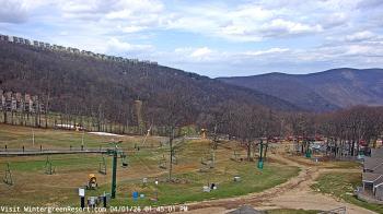 Weather camera view of Wintergreen Mtn. at 3600 ft. elev..
