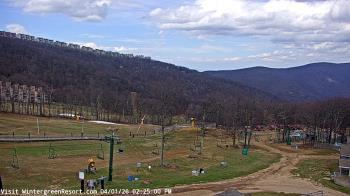 Weather camera view of Wintergreen Mtn. at 3600 ft. elev..