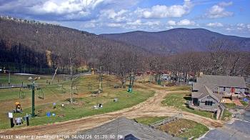 Weather camera view of Wintergreen Mtn. at 3600 ft. elev..