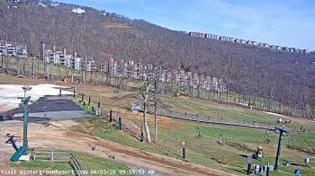 Weather camera view of Wintergreen Mtn. at 3600 ft. elev..