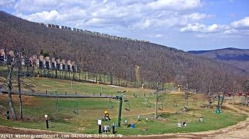 Weather camera view of Wintergreen Mtn. at 3600 ft. elev..
