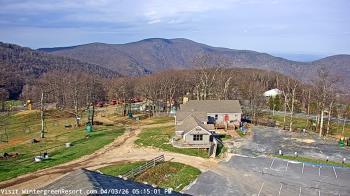 Weather camera view of Wintergreen Mtn. at 3600 ft. elev..
