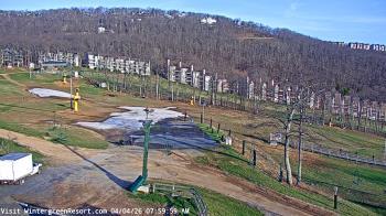 Weather camera view of Wintergreen Mtn. at 3600 ft. elev..