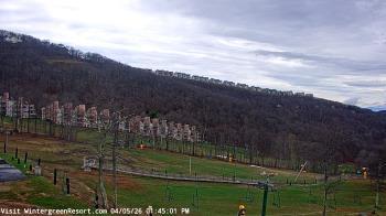 Weather camera view of Wintergreen Mtn. at 3600 ft. elev..